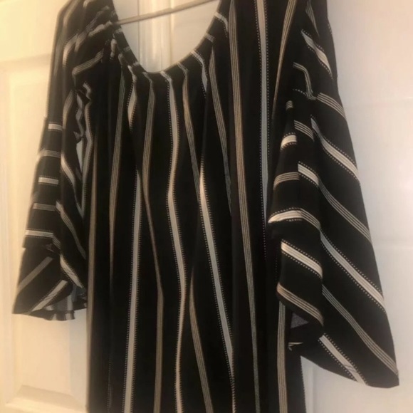 Harlow & Rose Black Beige White Striped Blouse Flare Bell Sleeves Ladies Small - Picture 9 of 10